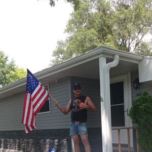 Meet your Posher, Neal